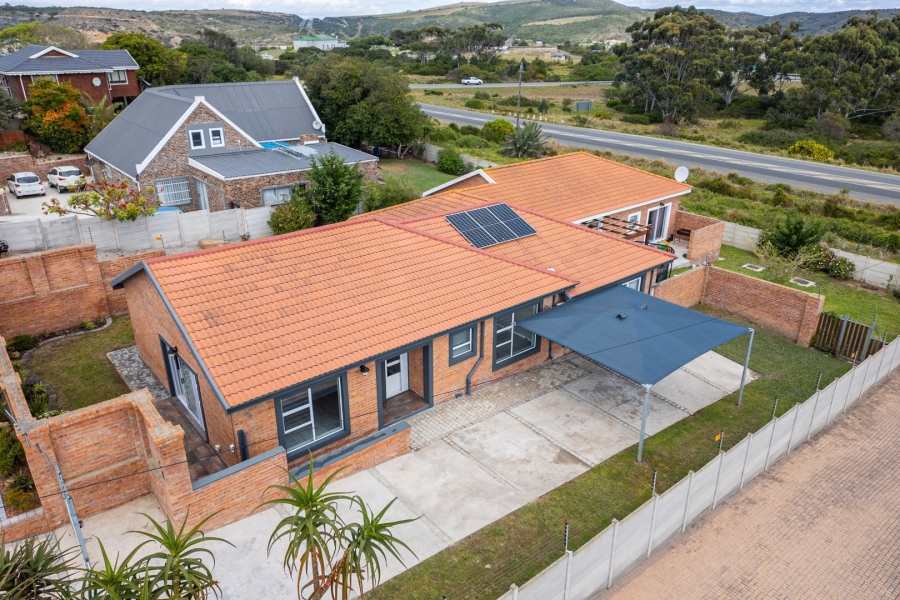 3 Bedroom Property for Sale in Fraaiuitsig Western Cape